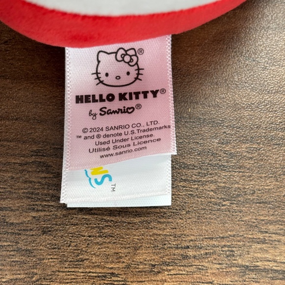 NWT SQUISHMALLOWS Sanrio Mini Plush 3.5" HELLO KITTY Clip On Key Chain Bag NEW - Picture 8 of 11